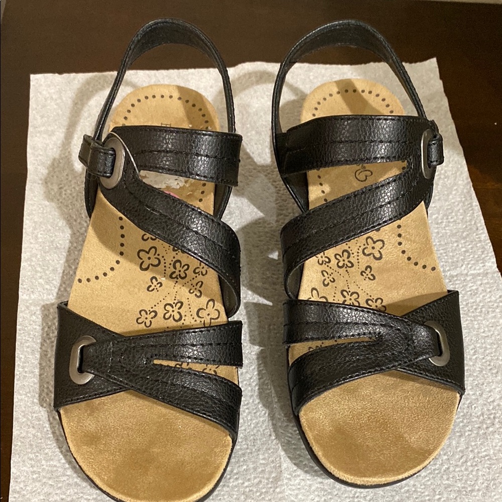 BareTraps Jagger Sandals - Picture 4 of 4